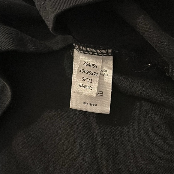 Venus Black T-Shirt - Picture 4 of 5